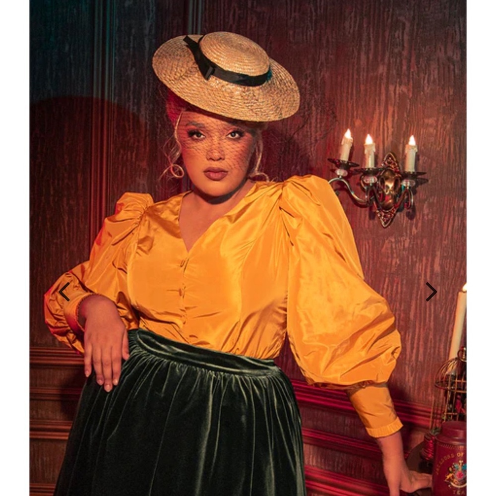 Vixen/LaFemme En Noir Victorian blouse NWTs